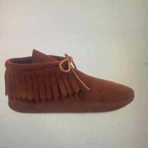 Minnetonka | Classic Fringe Softsole Boot